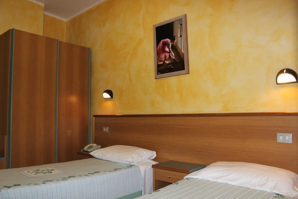 Albergo Napoleone 산탐브로지오 디 발폴리첼라 객실 사진