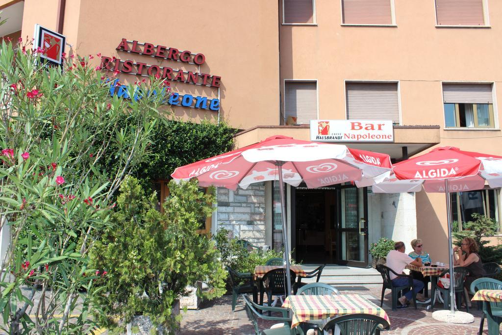 Albergo Napoleone 산탐브로지오 디 발폴리첼라 외부 사진
